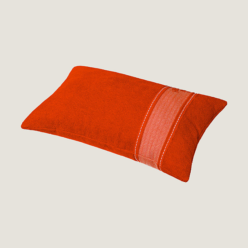 Yachting Uni beach pillow | Hermès USA